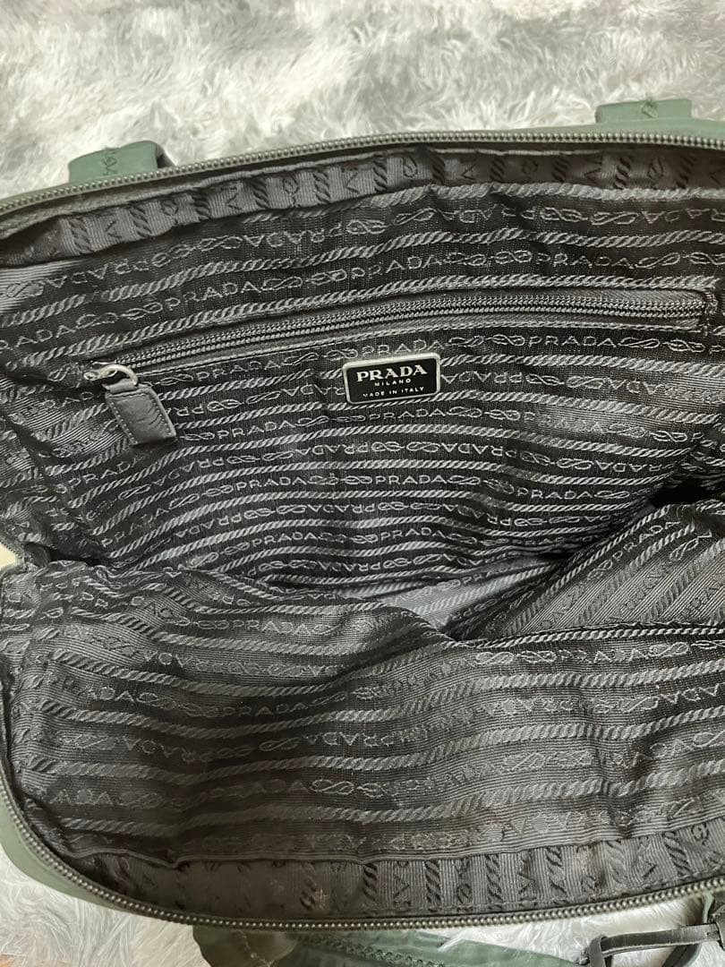 PRADA プラダ　ナイロン　バック　グリーン