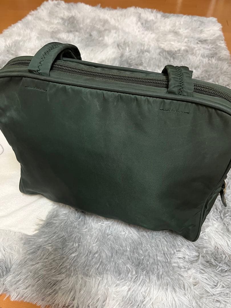 PRADA プラダ　ナイロン　バック　グリーン