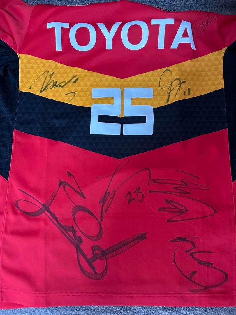 名古屋グランパス 2011 金崎夢生 優勝ロゴ（当時在籍選手サイン入）Ｏサイズ