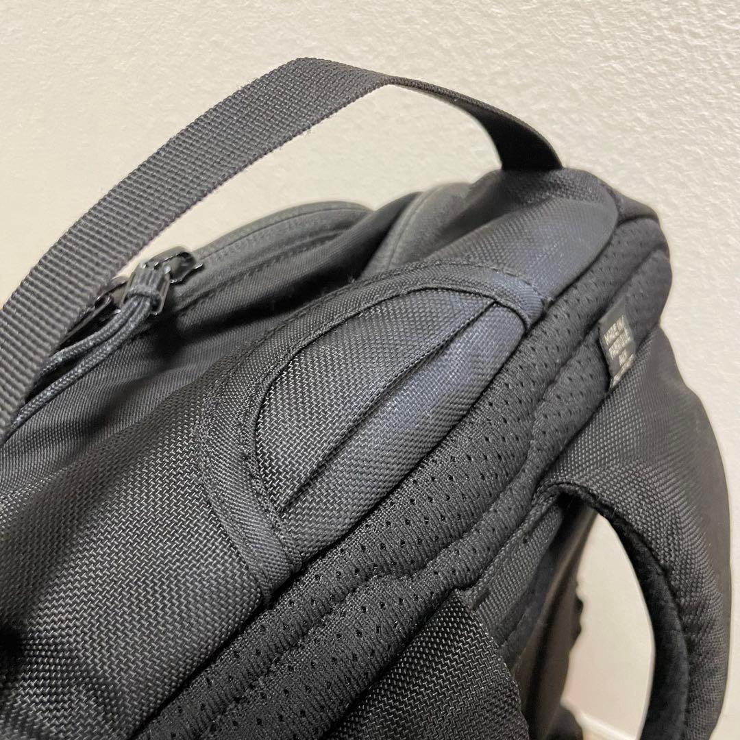 a*a様 廃盤　ARC'TERYX ブラック マンティス　26l