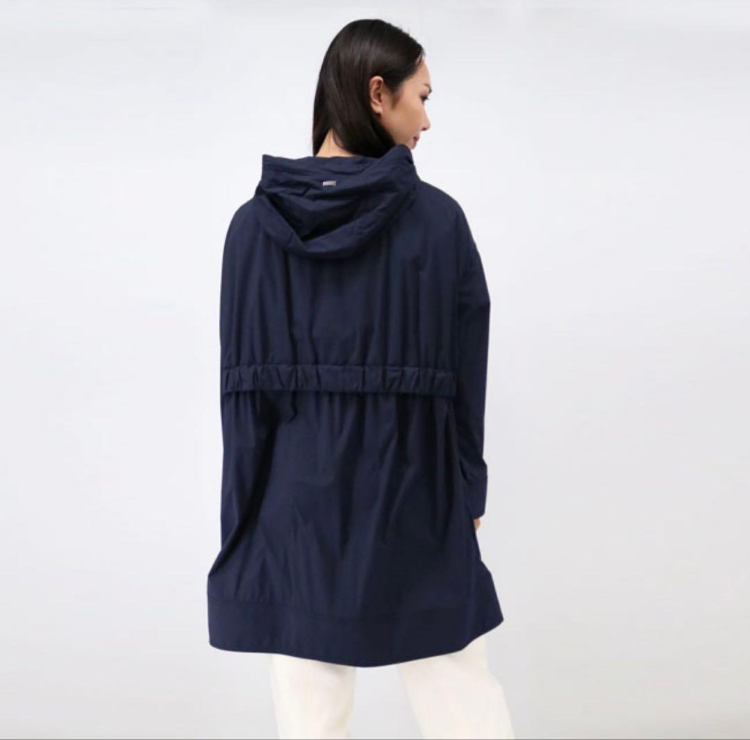 ヘルノ　HERNO フード付きナイロンコート　42Mサイズ　レディース黒