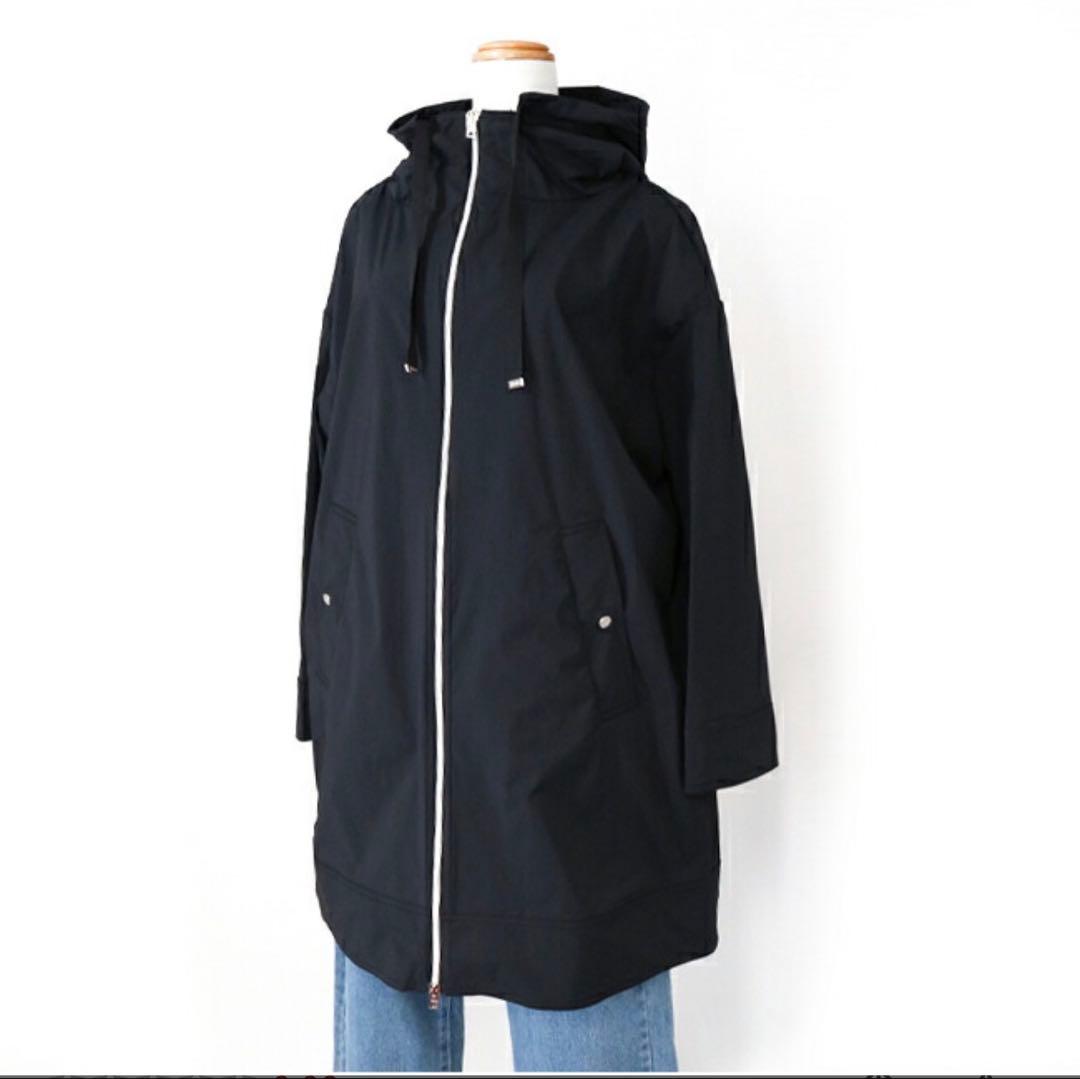 ヘルノ　HERNO フード付きナイロンコート　42Mサイズ　レディース黒