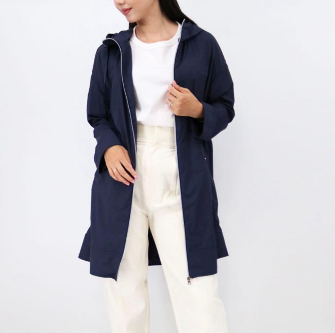 ヘルノ　HERNO フード付きナイロンコート　42Mサイズ　レディース黒