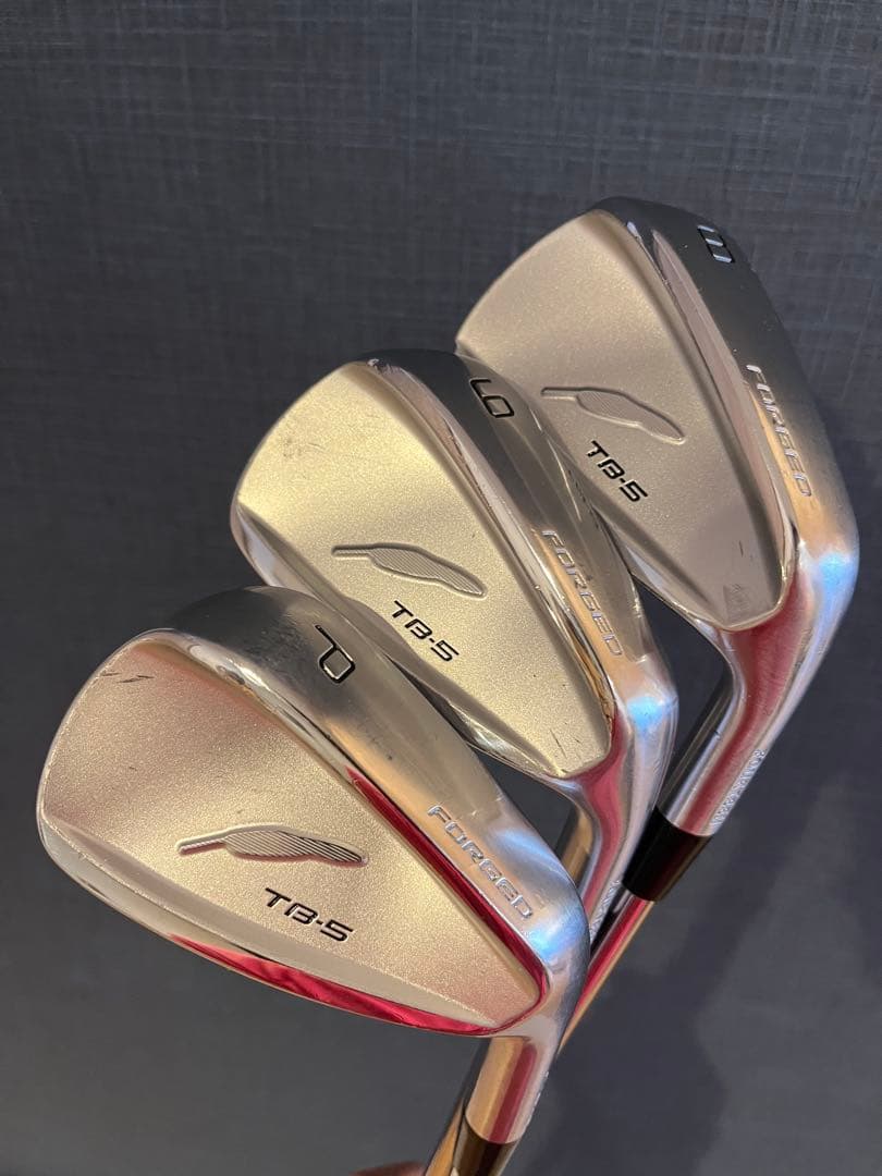 クラブ FOURTEEN TB-5 FORGED 6-P KBS Tour-V 110