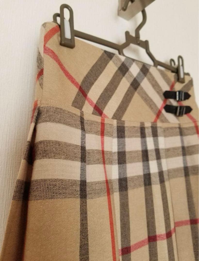 極美品✨ バーバリー スカート レザー 未使用近い ベージュ 140 150