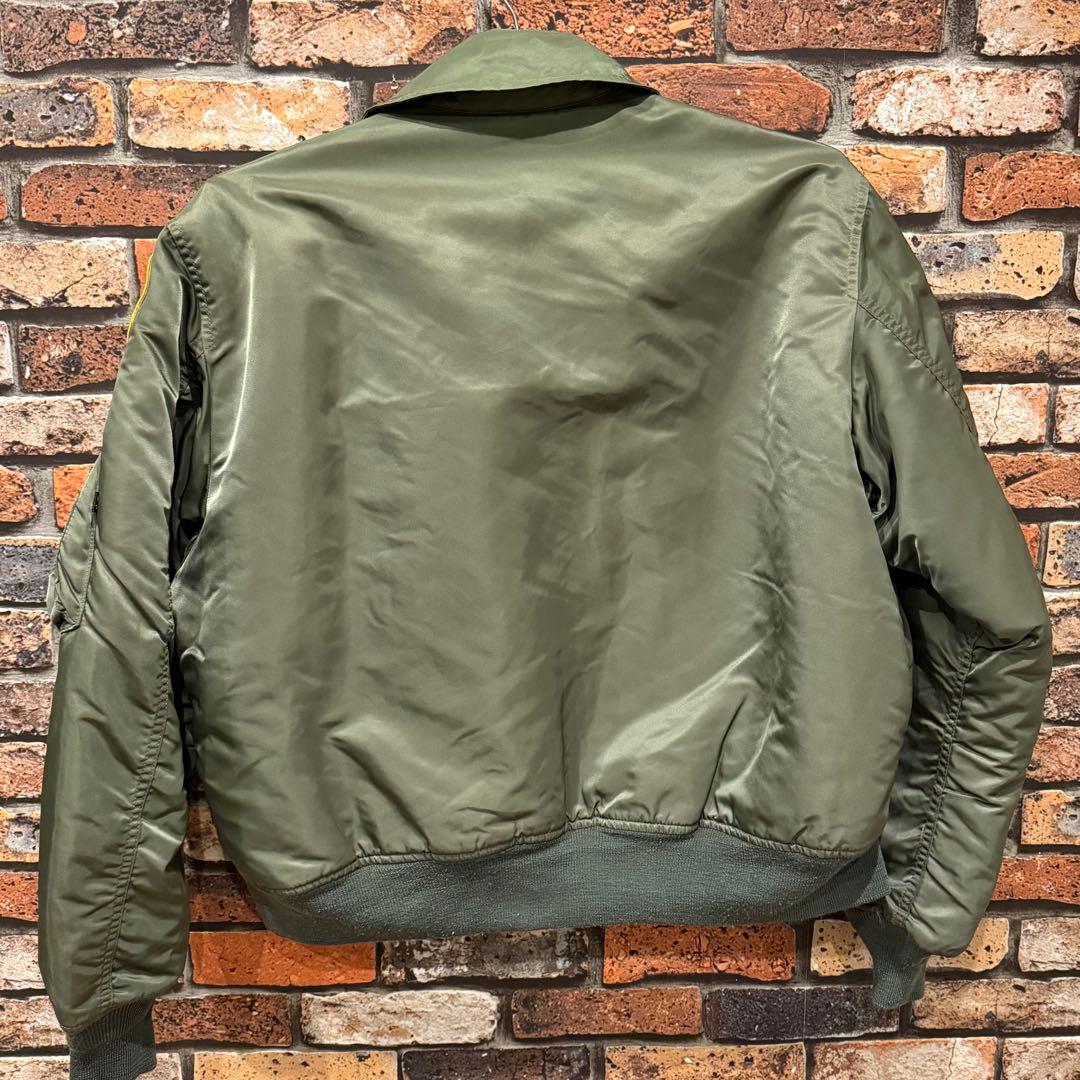 Alpha Industriesアルファ CWU-45フライトジャケットLカーキ