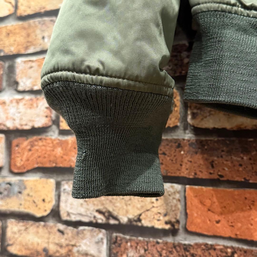 Alpha Industriesアルファ CWU-45フライトジャケットLカーキ