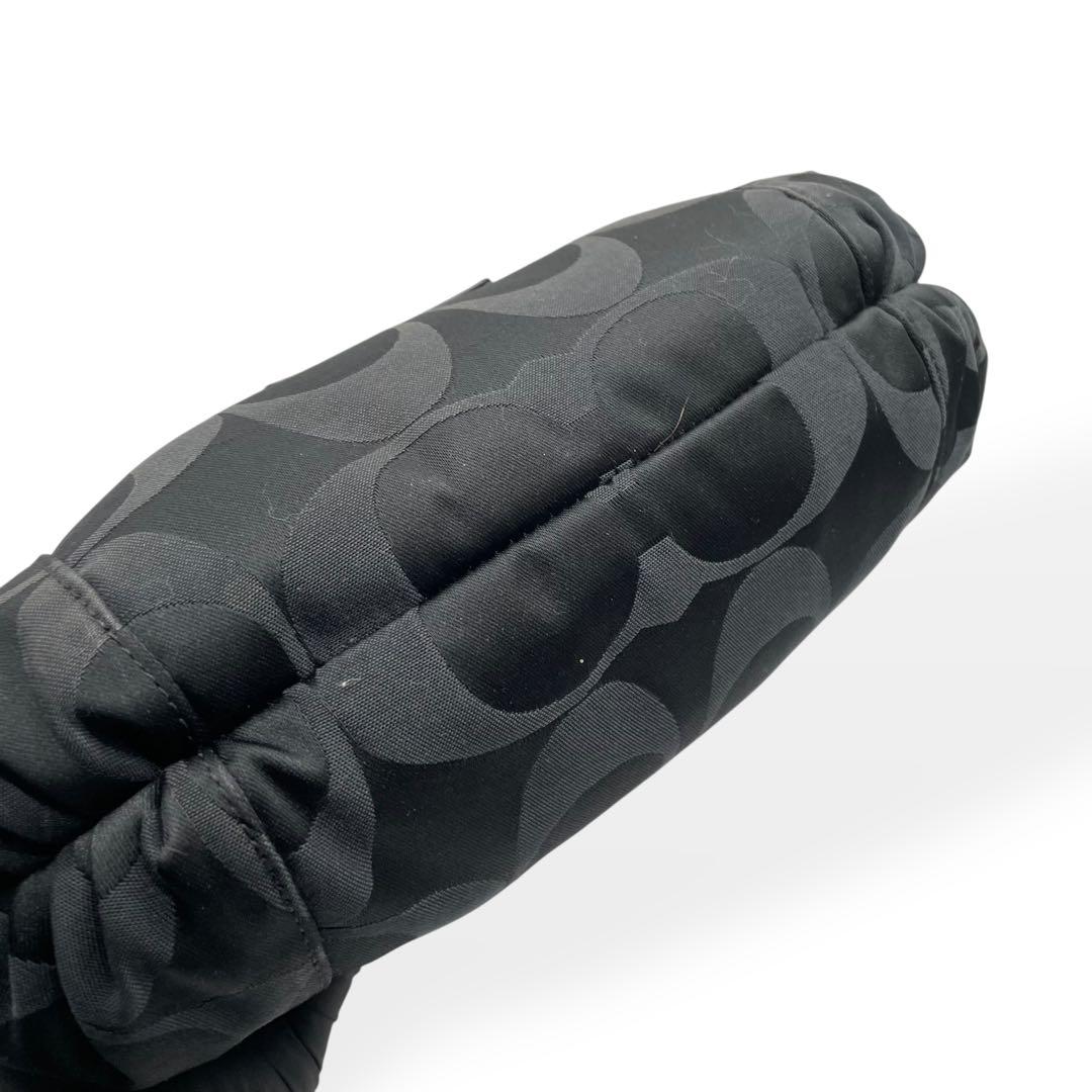 美品　COACH　コーチ ワンショルダーバッグ シグネチャー ポピー 黒