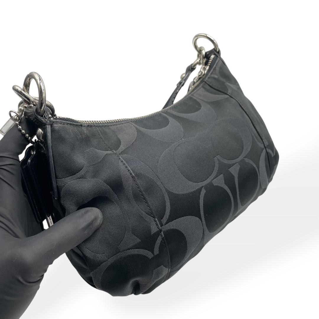 美品　COACH　コーチ ワンショルダーバッグ シグネチャー ポピー 黒