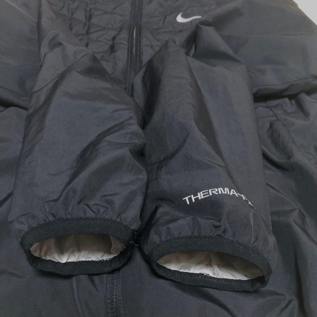 ナイキエアロレイヤー　ジャケット