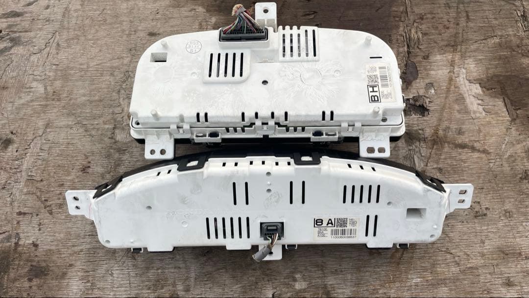 シビックFD1 メーター2個セット 中古