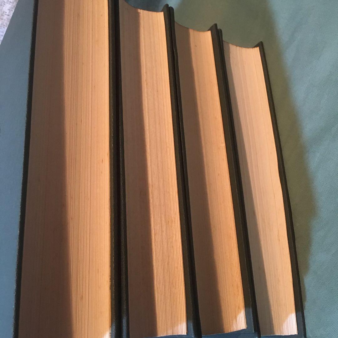 続国譯漢文大成　杜少陵詩集　本体の状態良好ですが、外函の汚れがある。