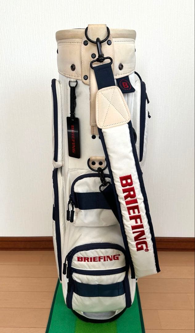 【六本木店オープン記念色】ブリーフィング キャディバッグ