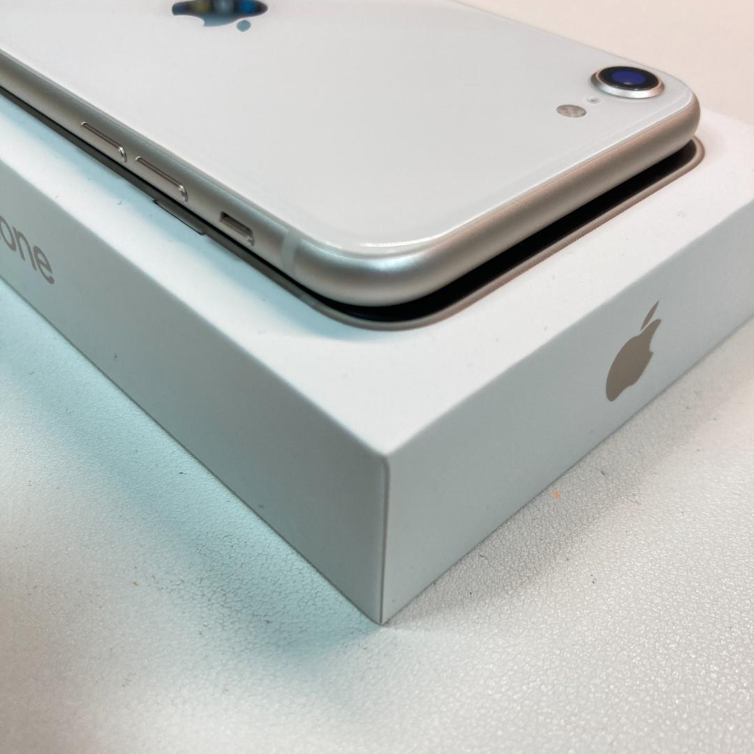 iPhoneSE3 128gb【極美品☆新品バッテリー】