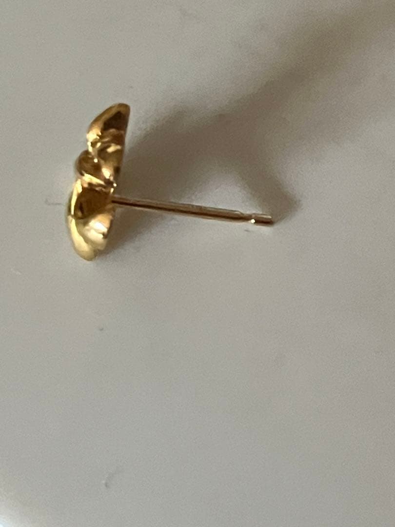 純金 ピアス メンズ 片耳 24金 ユリの紋章 スタッドピアス ポスト 18金