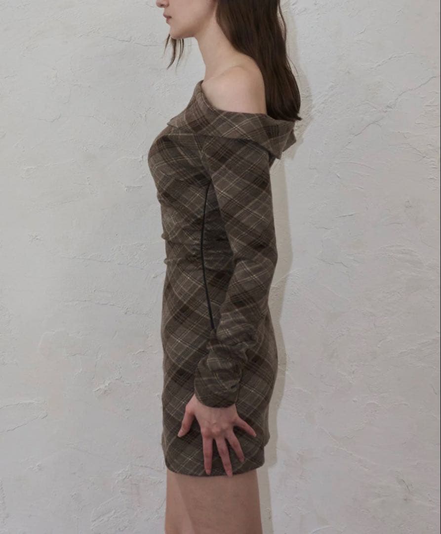 yilon イロン オフショルダーチェックミニOP ブラウン