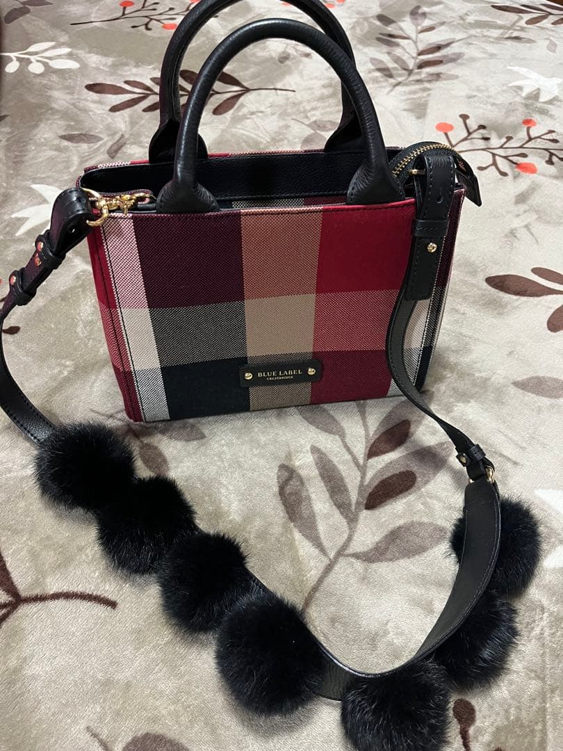 ブルーレーベルクレストブリッジショルダーバッグ