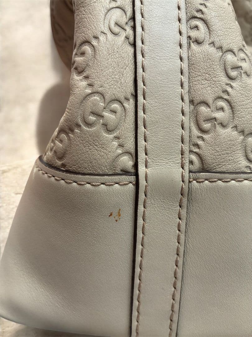 Gucci ベージュ ショルダーバッグ