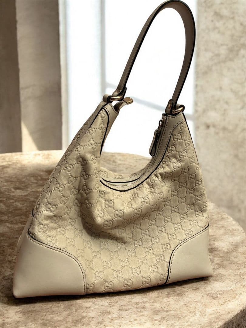 Gucci ベージュ ショルダーバッグ