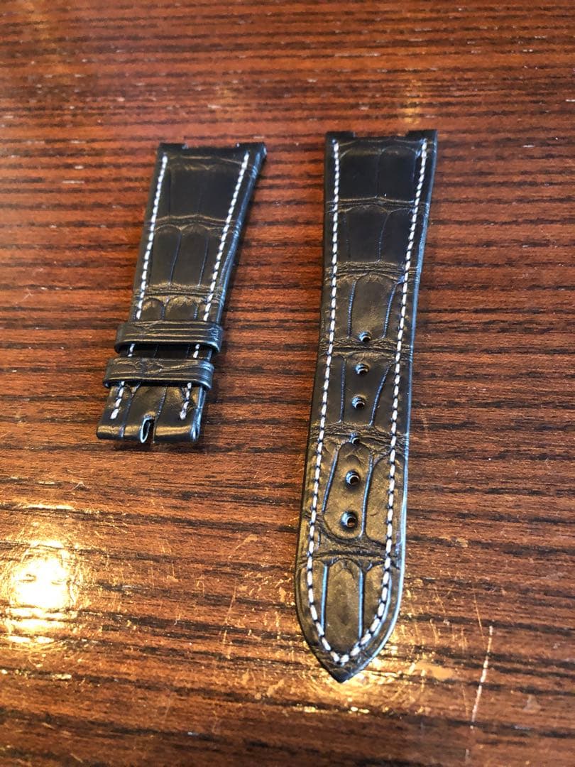 最終値下げ！　正規品 未使用 パテックフィリップ ノーチラス クロコ　ブラック