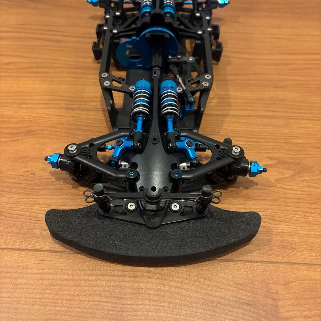 タミヤ　TC-01シャーシ　FormulaEボディ付