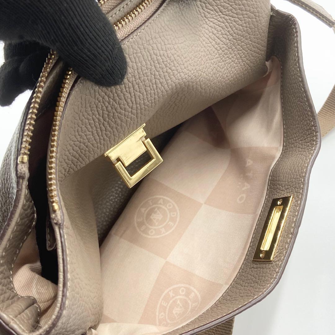 極美品　ATAO アタオ　ウィークエンド　ショルダーバッグ　レザー　トープ