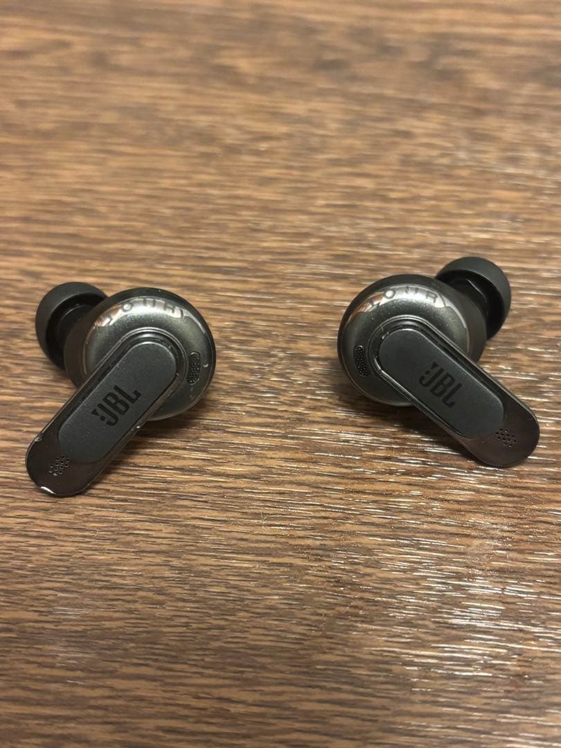 よ*ん様 JBL TOUR PRO 3 ブラック ワイヤレスイヤホン