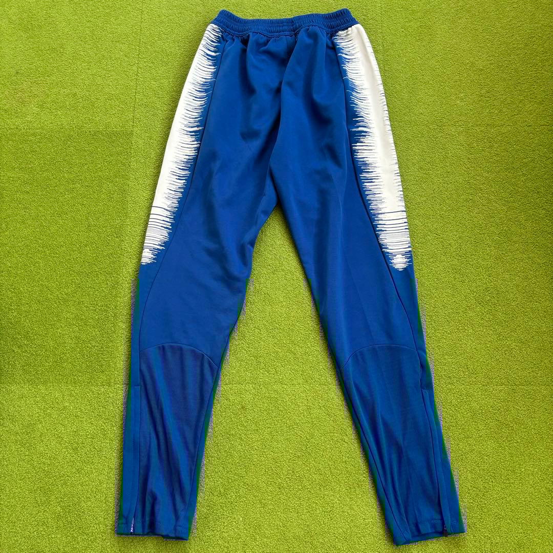 チェルシー【NIKE】　ドリルトップ