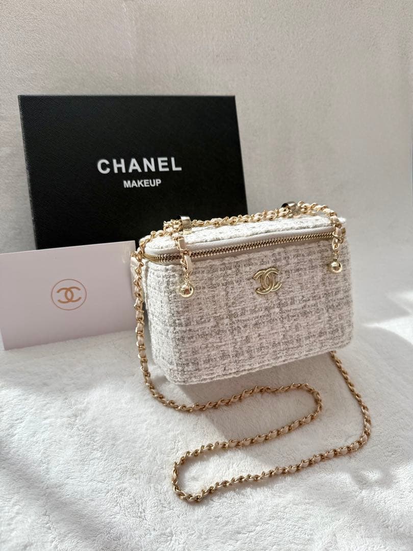 CHANEL ノベルティ　チェーン　ショルダーバッグ　ツイード　週末価格❗️