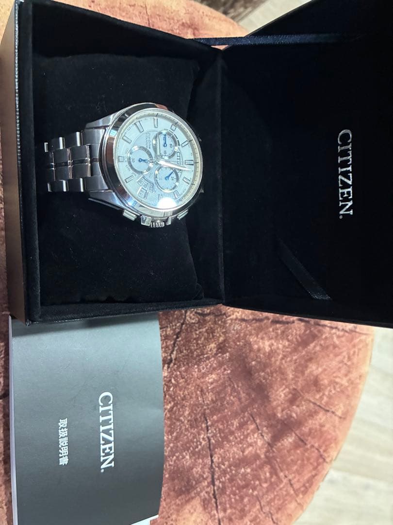 シチズン　腕時計　電波ソーラー