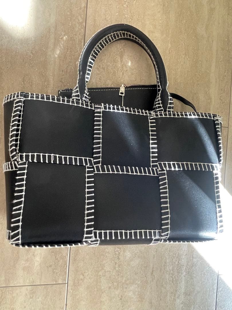 が*ゅ様 非売品！ボッテガ　トートバッグ　本日限定値下げ　早い者勝ちです