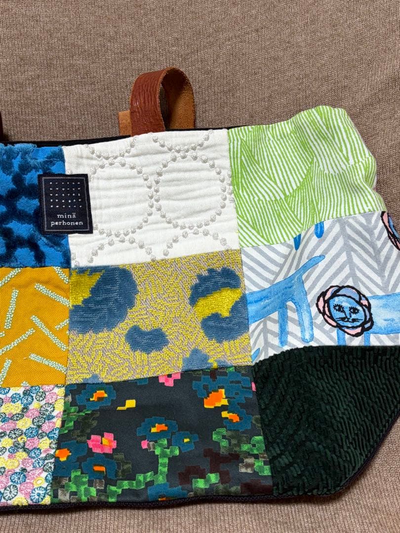 ミナペルホネン ピーストートバッグ