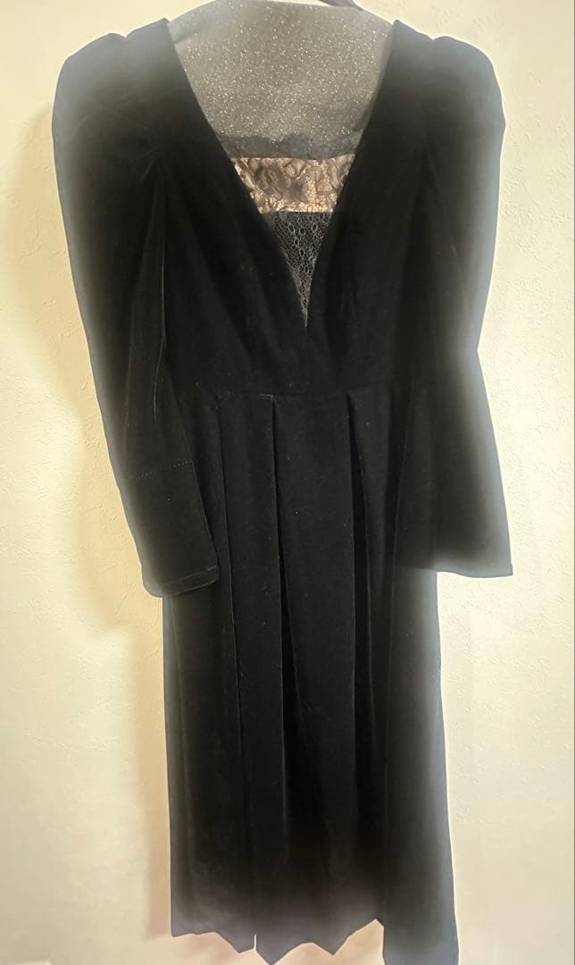 ワンピース Herlipto Royce Velour Long Dress