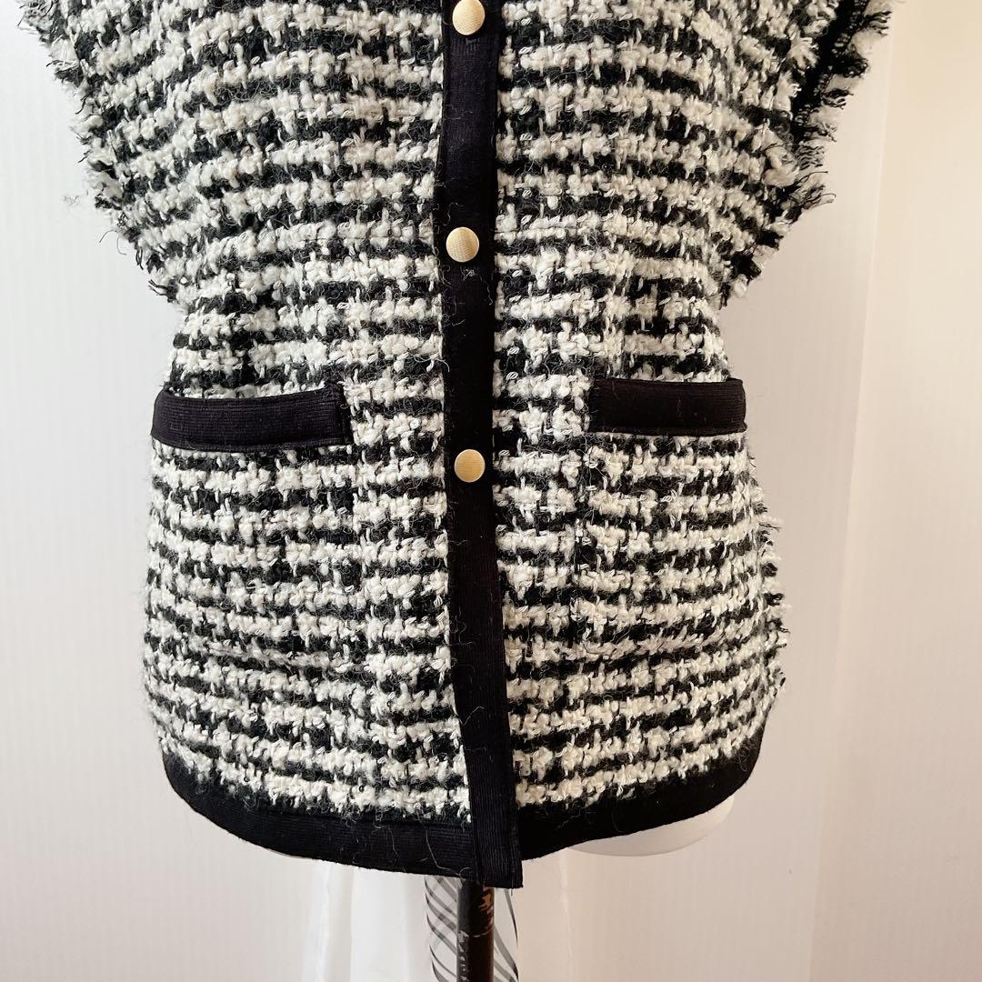 美品 トゥモローランド ツィード フレンチスリーブジレ ブラック S