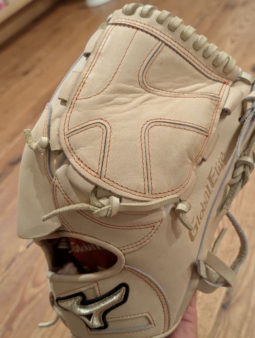 Mizuno Global Elite 硬式グローブ ベージュ