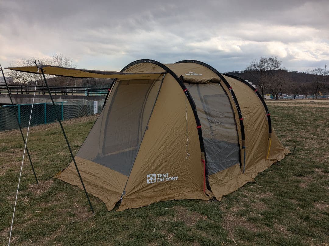テントファクトリー　フォーシーズントンネル2ルームテント　ベージュ