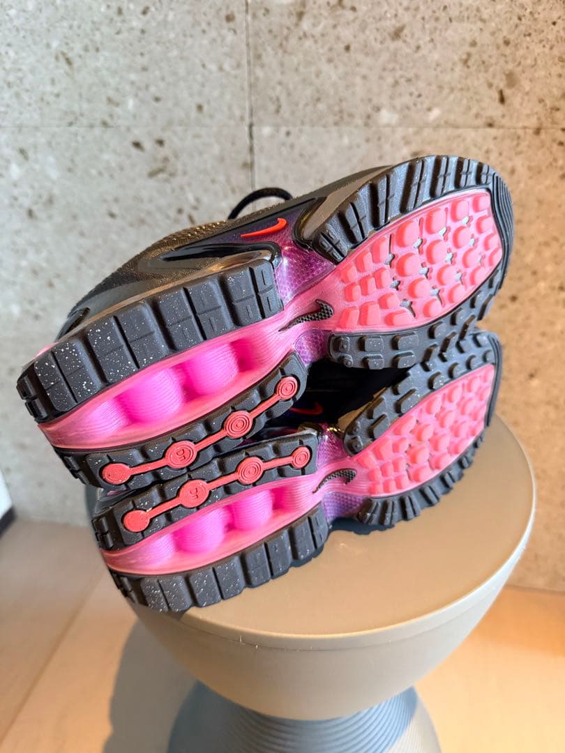 美品 ナイキ エアマックスDN ブラック ピンク US6