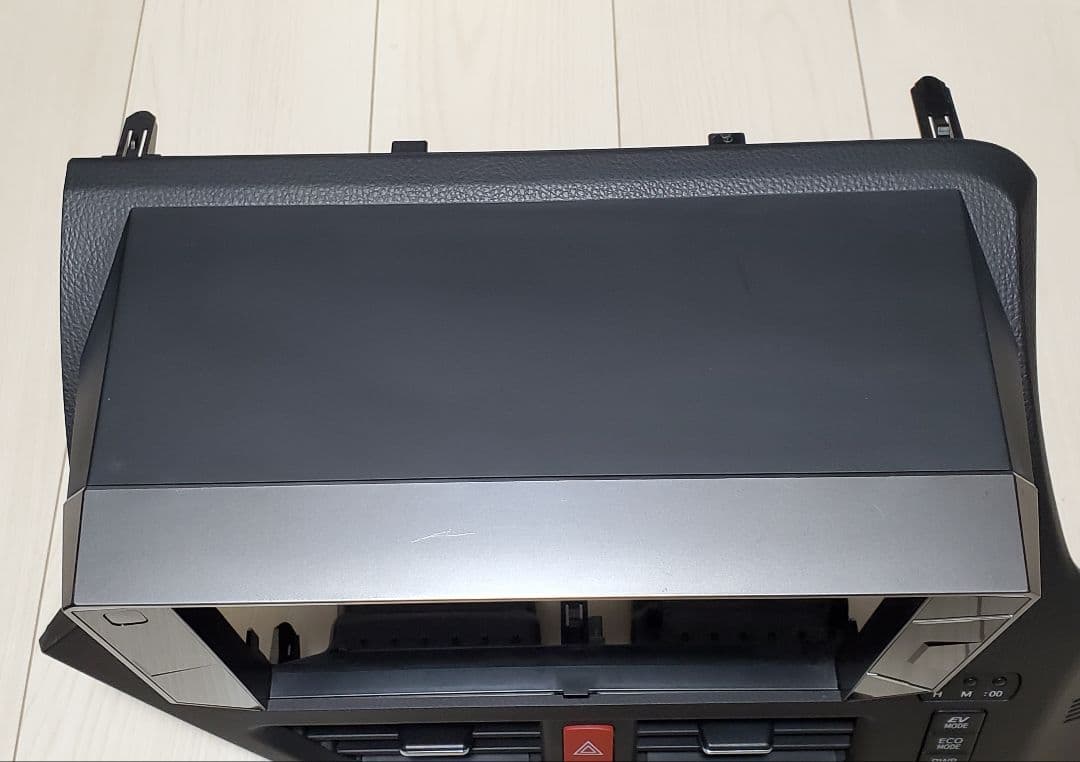 ヴォクシー専用AVIC-CE900VO 10V型 一体型メモリーナビ ジャンク