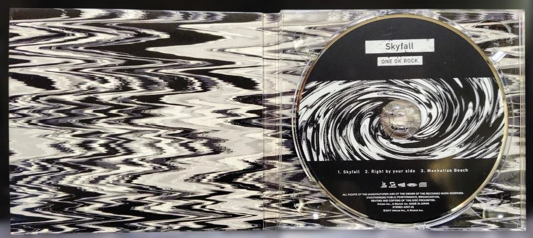 DAIA　Skyfall 他 ONE OK ROCK　三枚セット