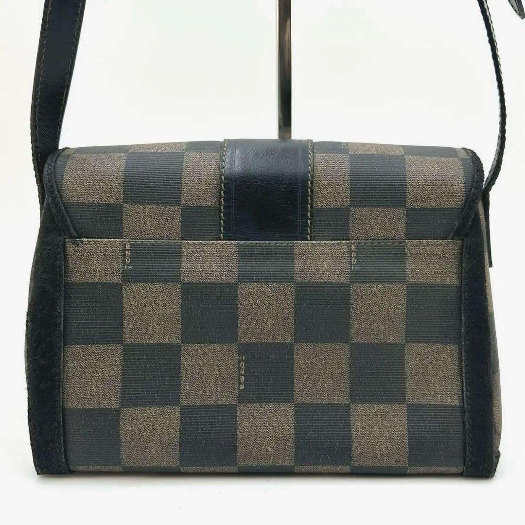FENDI フェンディ ペカン ゴールド金具 ターンロック ショルダーバッグ