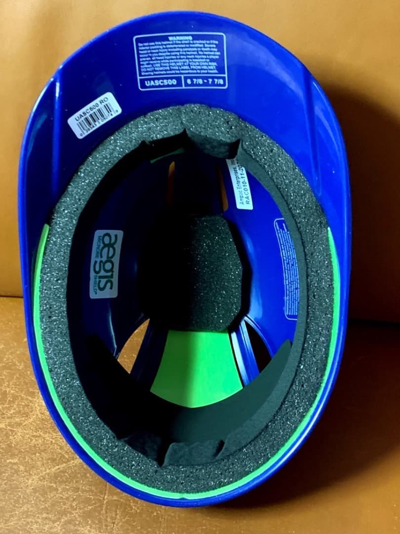 新品2026年アメリカ限定☆最高級アンダーアーマー☆キャッチャーヘルメット☆青☆