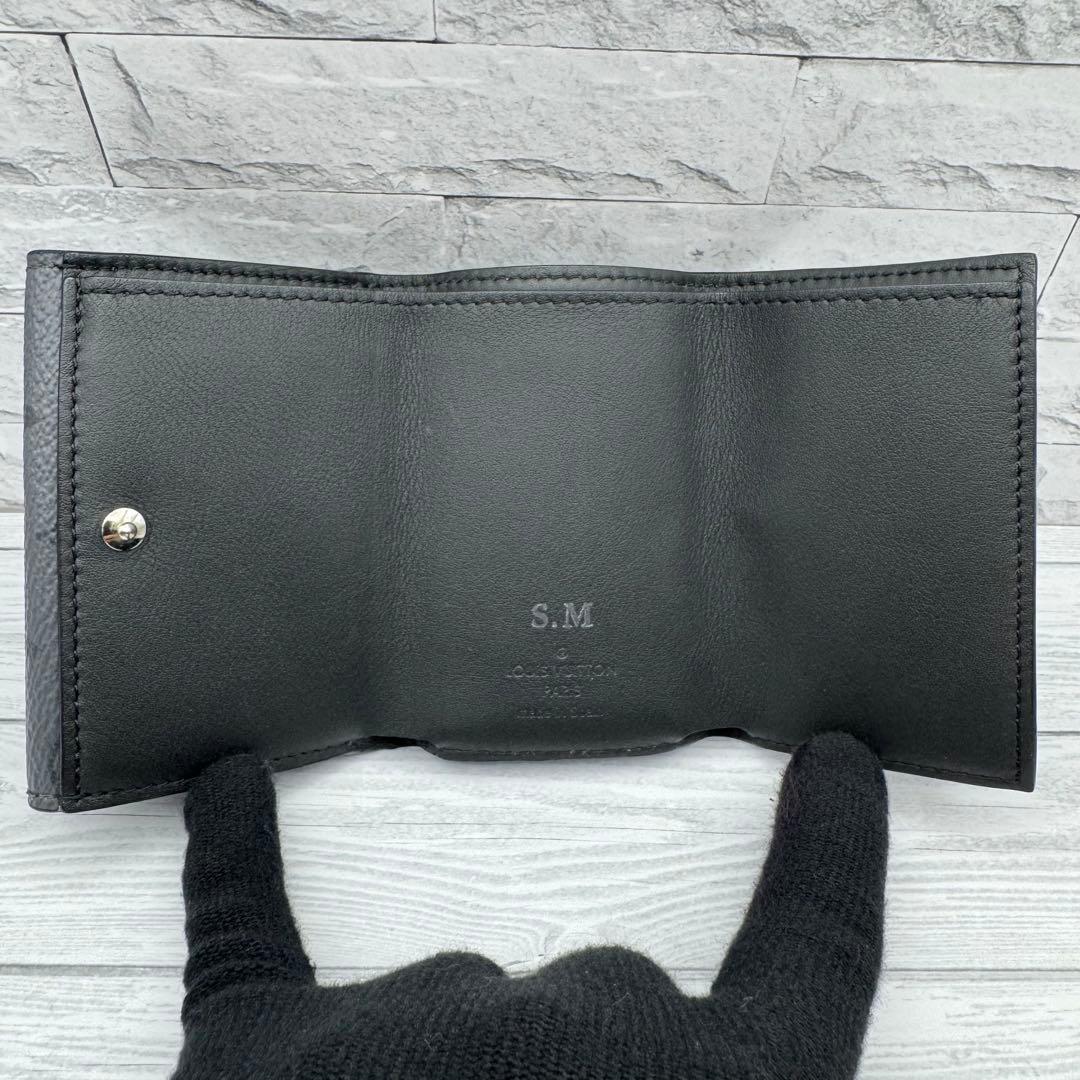 【極級美品】ルイヴィトン エクリプス ディスカバリーコンパクト 三つ折り 黒