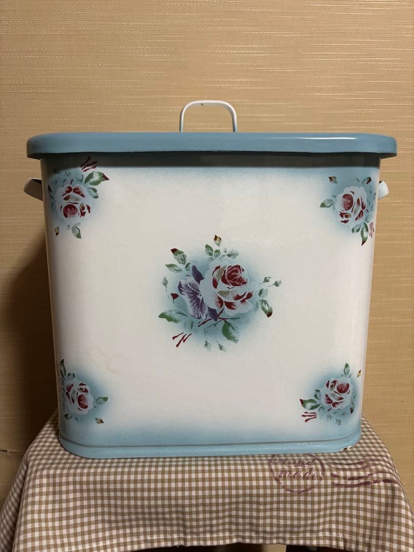 梅ばあちゃん　イマンプリンセスローズブルー　ホーローブレッド缶