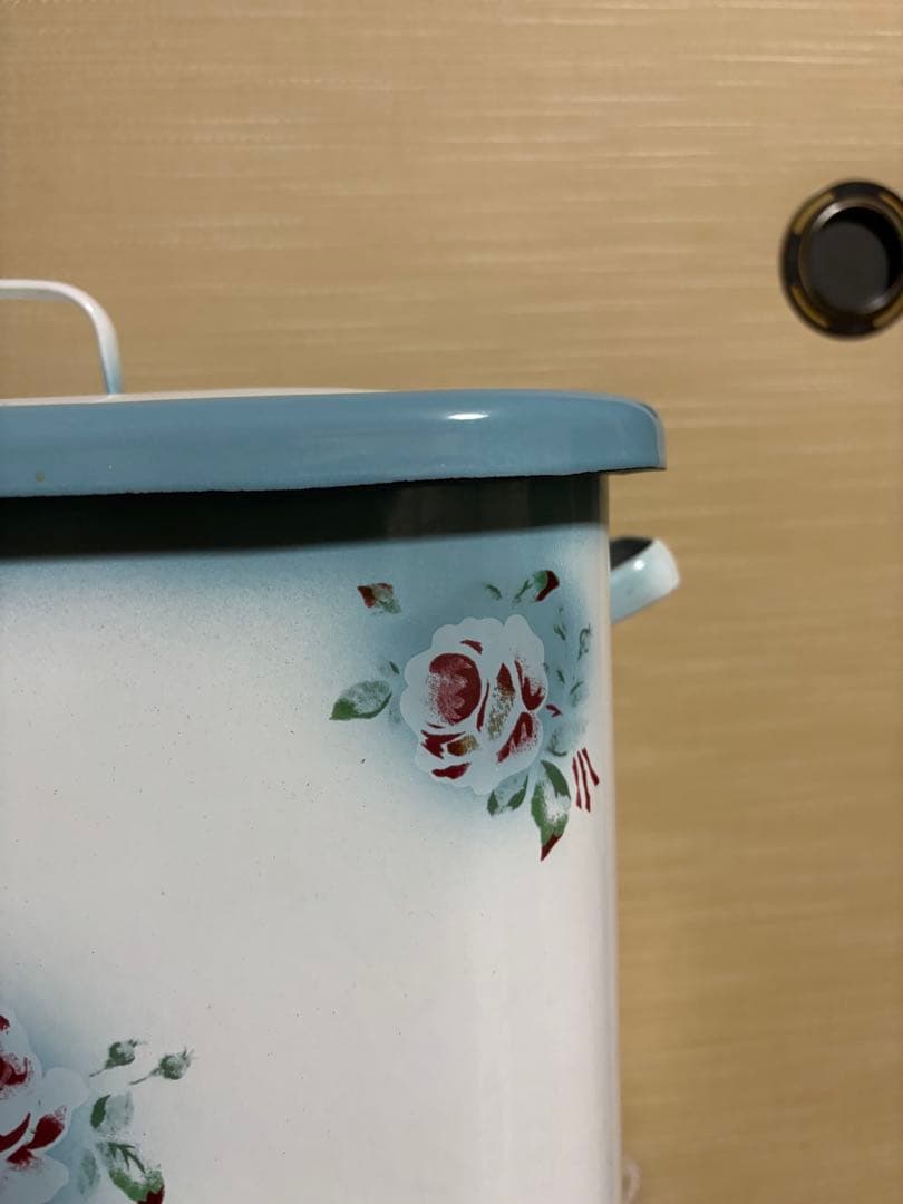 梅ばあちゃん　イマンプリンセスローズブルー　ホーローブレッド缶