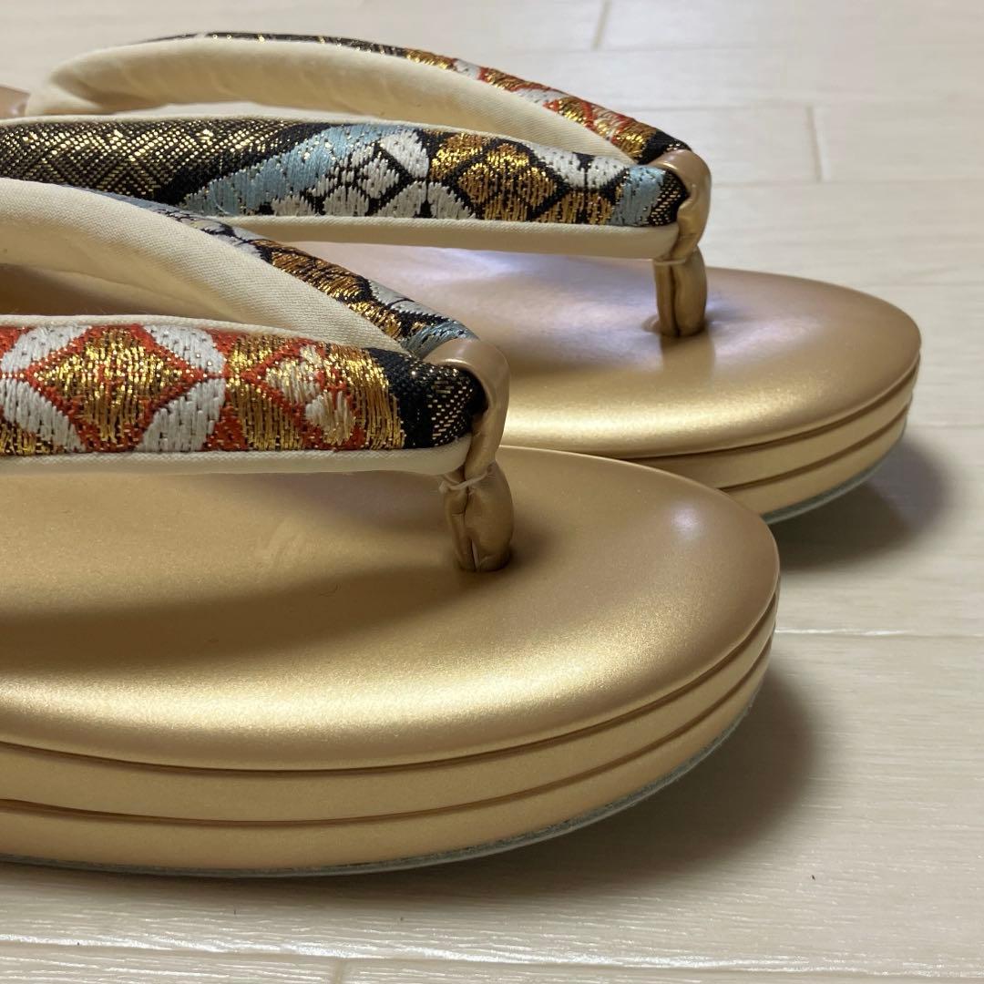 《美品・箱付き》草履バッグセット　彩小径ブランド　振袖用 正絹　帯地