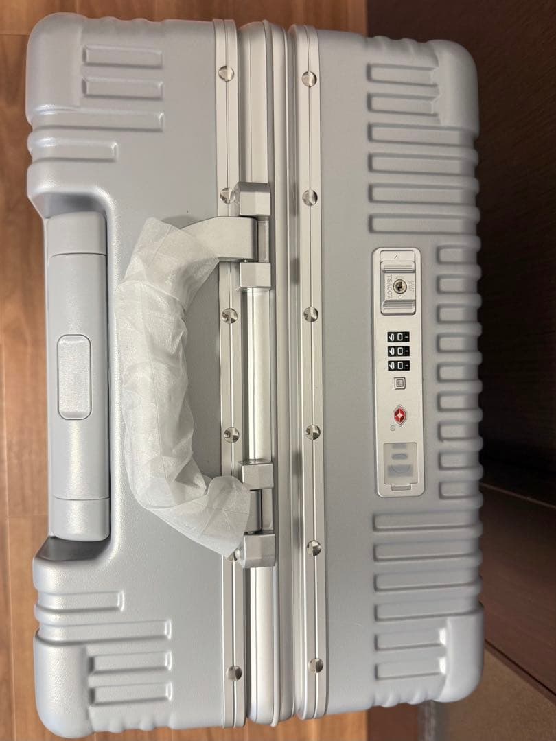 魔法小屋　多機能スーツケース　キャリーケース　Sサイズ　シルバー