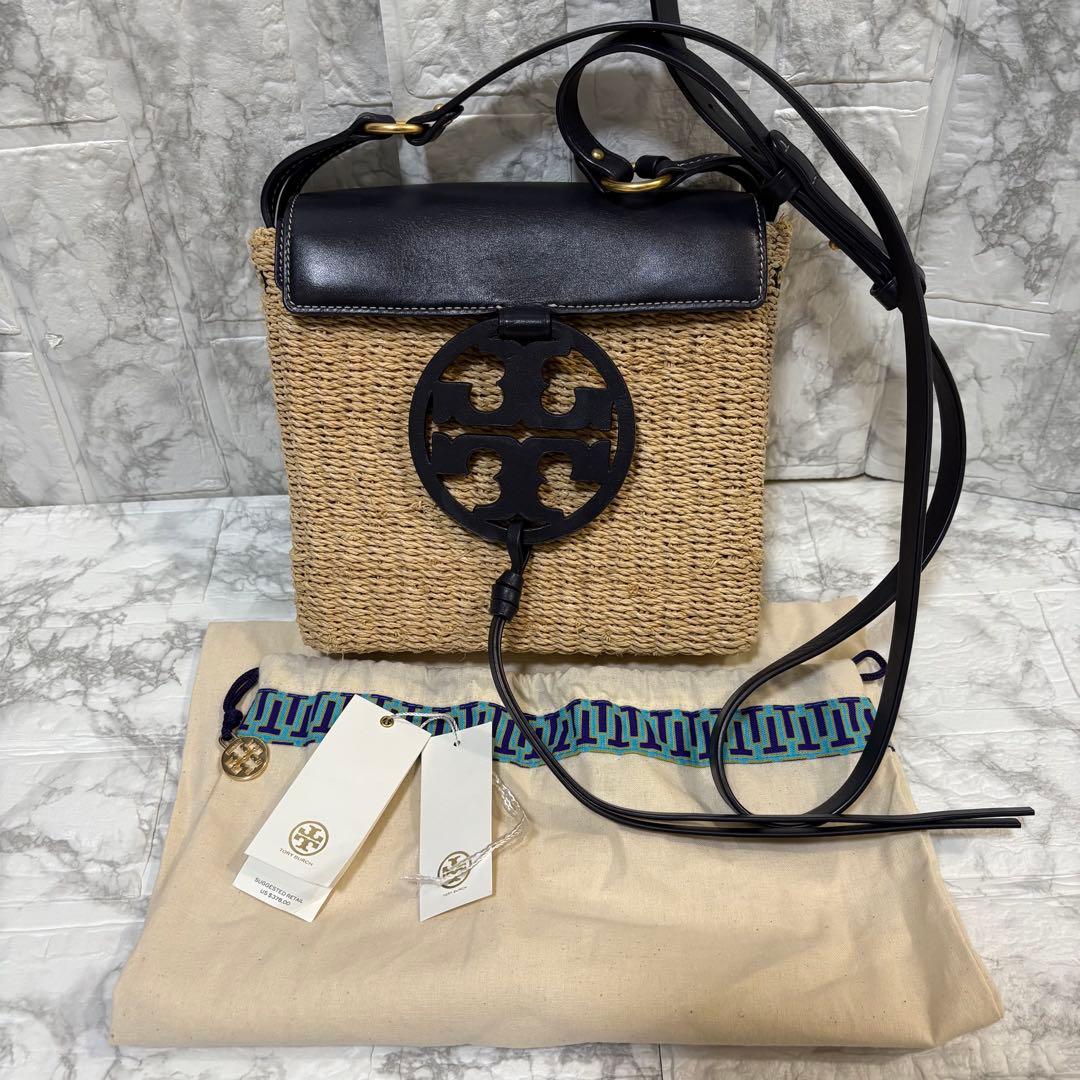 TORY BURCH　ストローショルダーバッグ　カゴバック　かご素材　タッセル