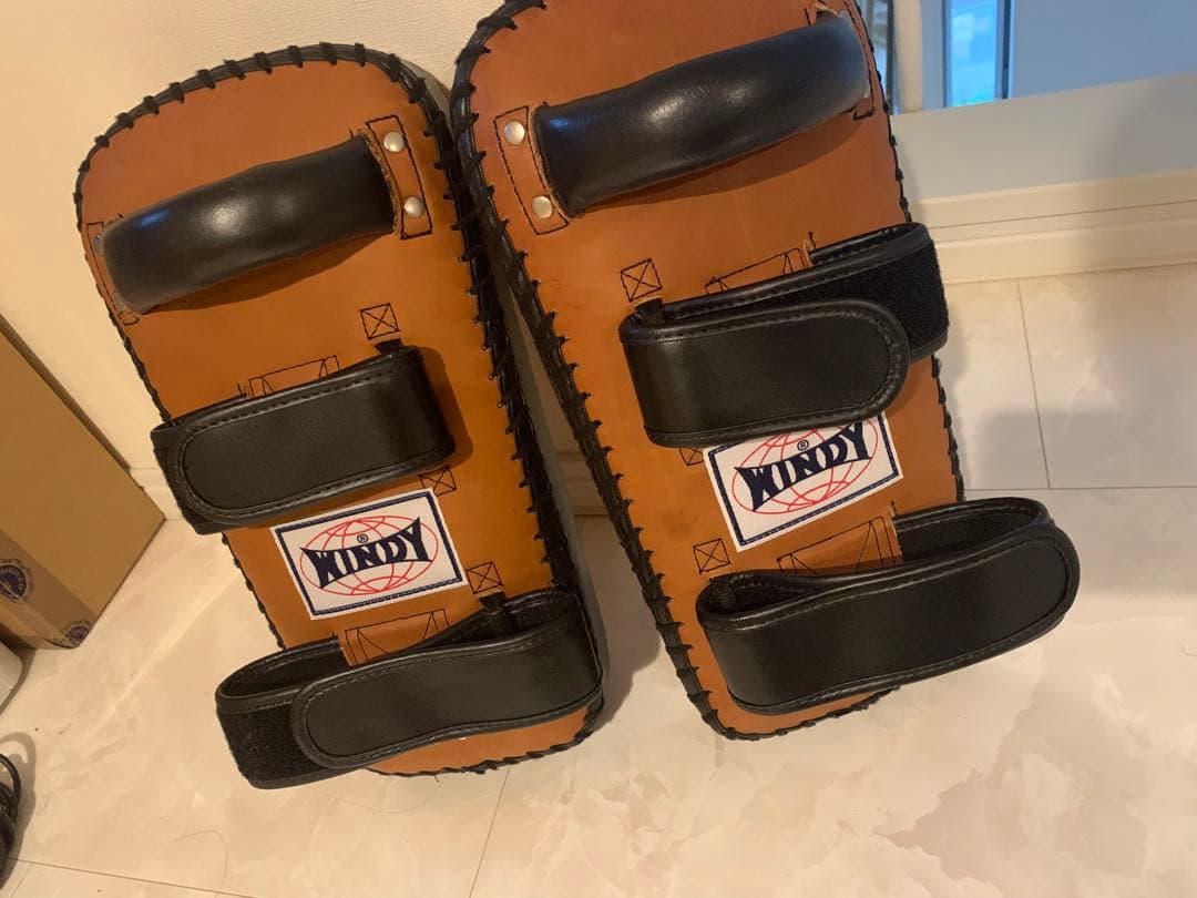 WINDY キックミット ブラウン レザー