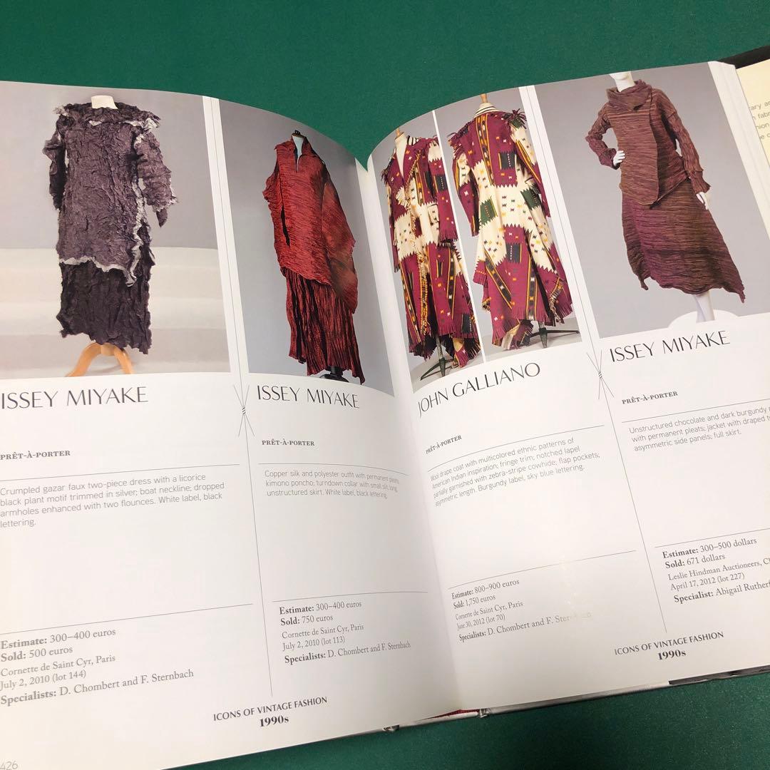 アート・デザイン・音楽 ICONS OF VINTAGE FASHION