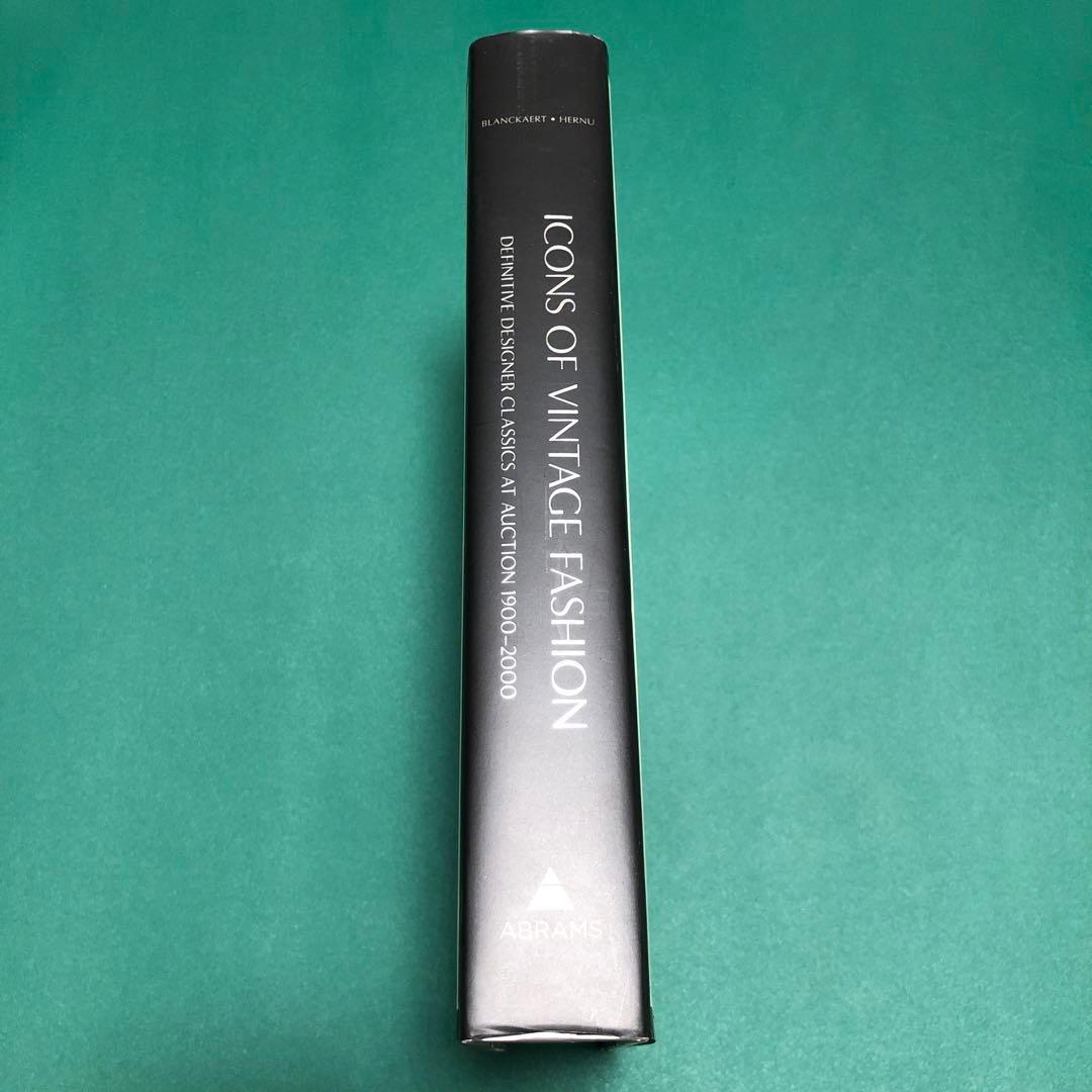 アート・デザイン・音楽 ICONS OF VINTAGE FASHION